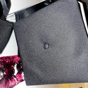 Black graduation hat